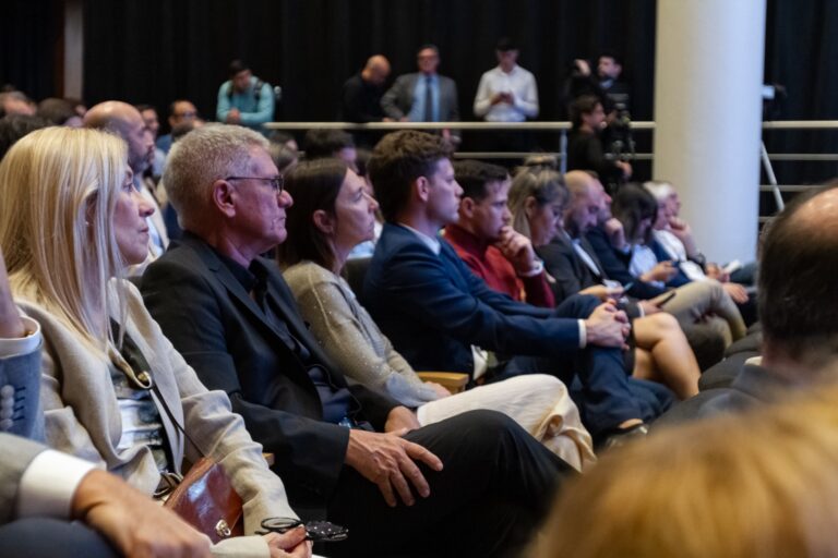 WhatsApp Image 2025-09-19 at 15.06.56